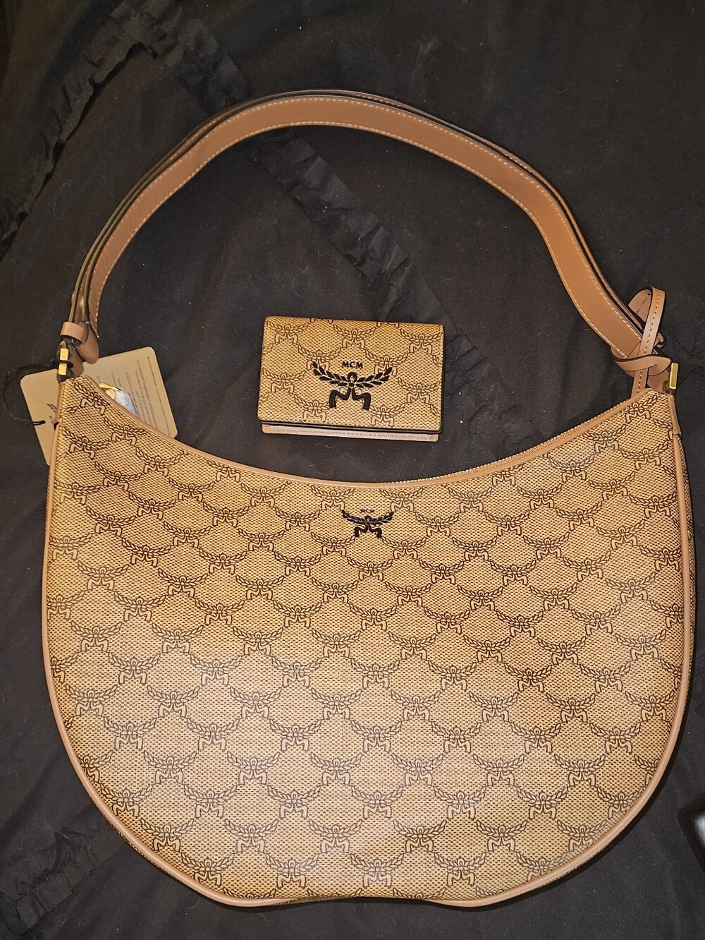 MCM Lauretos Nappa Medium Himmel Hobo Crossbody W/ Card Case - Picture 3 of 13